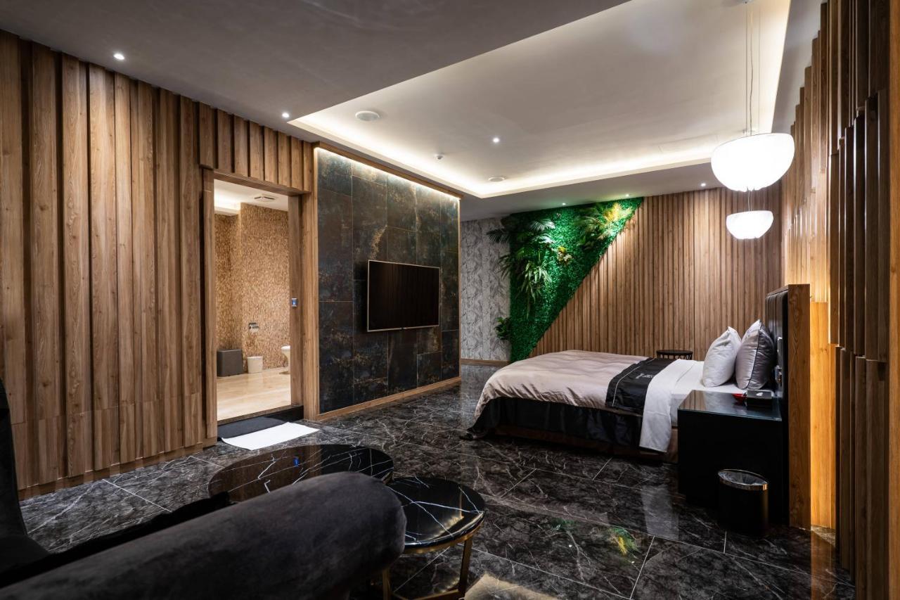 Aquarius Motel Tchaj-čung Exteriér fotografie